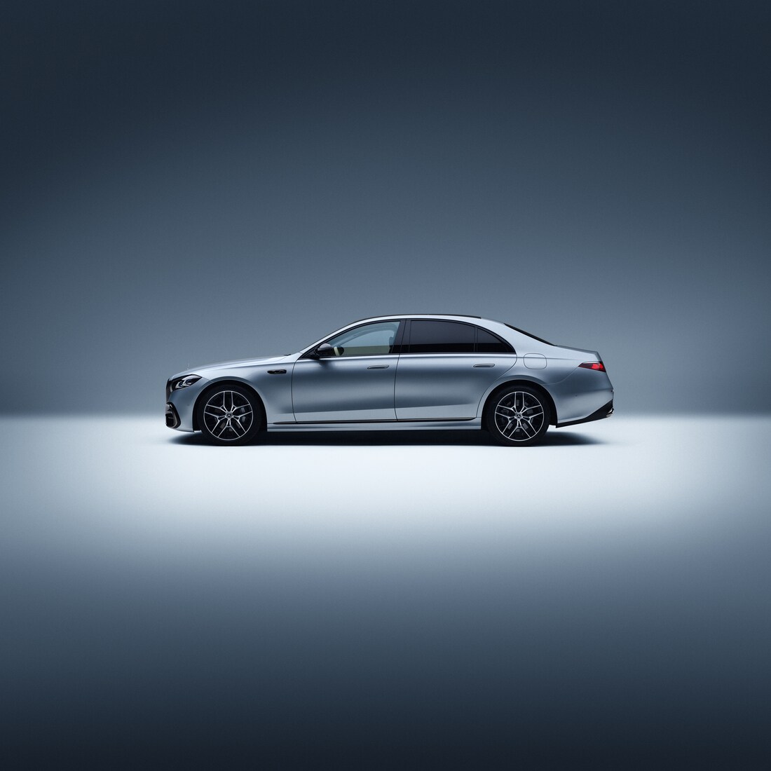 La marca | Mercedes-Benz Vista lateral del Clase S de Mercedes-Benz.