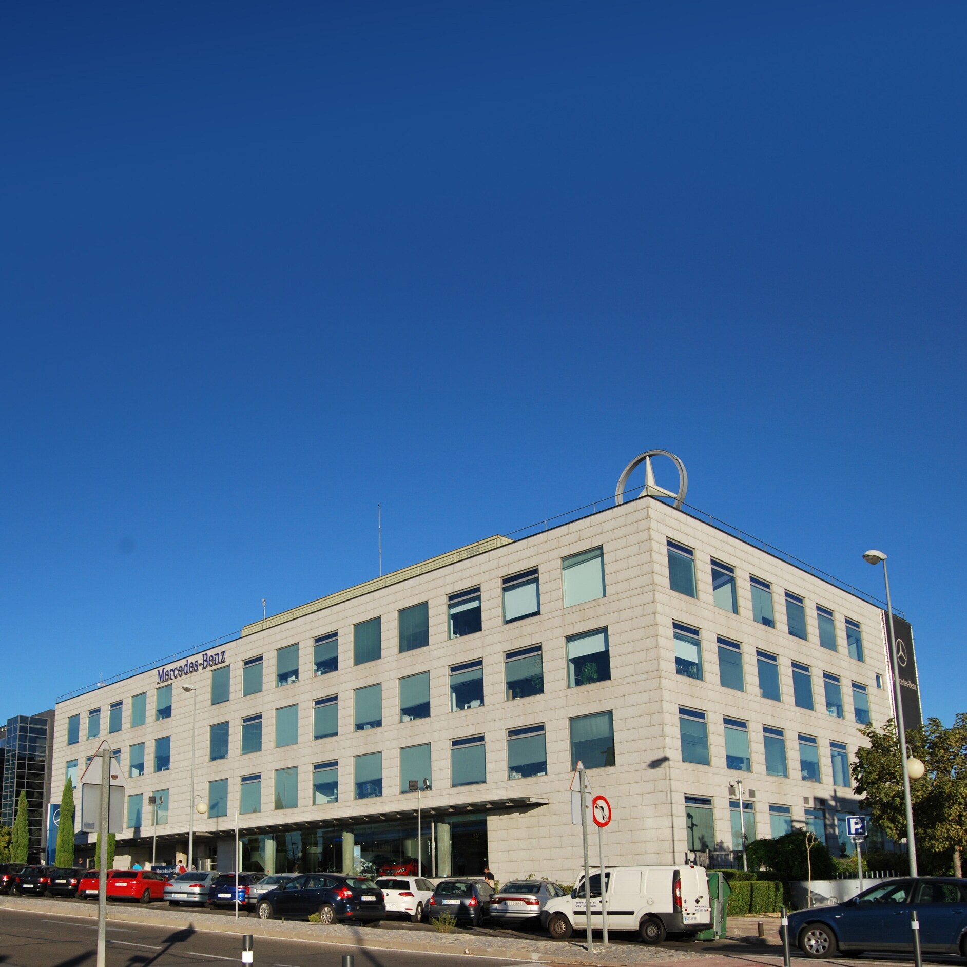 Sede Madrid | Mercedes-Benz Vista de la sede en Madrid de Mercedes-Benz